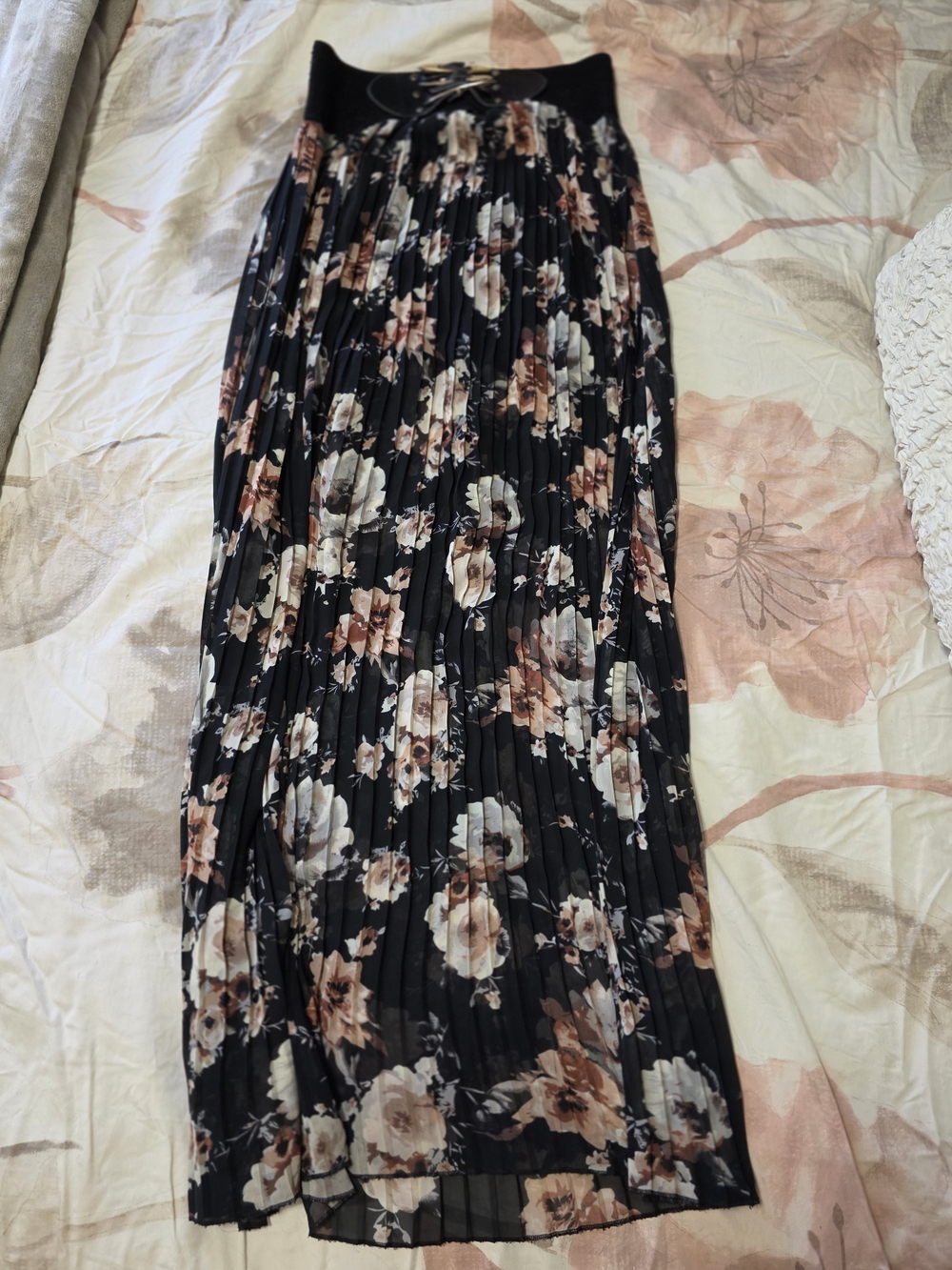 Revamped Black Pleated Floral Maxi Skirt with Blush Accents